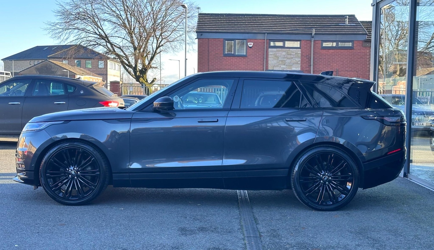 Used Land Rover Range Rover Velar 2023 for sale - 76701827: Photo 5