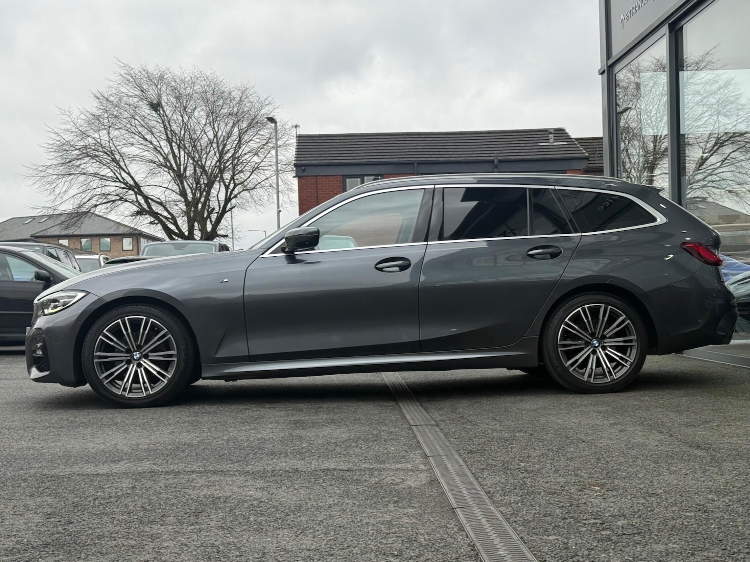 Used BMW 3 Series 2025 for sale - 77306341: Photo 5