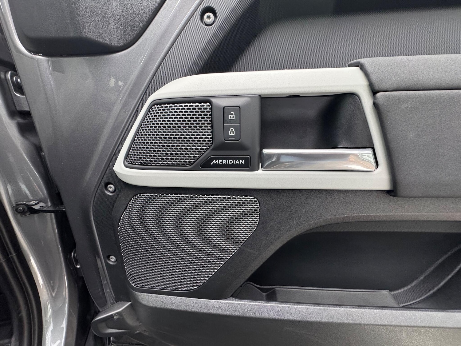 Used Land Rover Defender 110 2023 for sale - 76283849: Photo 18