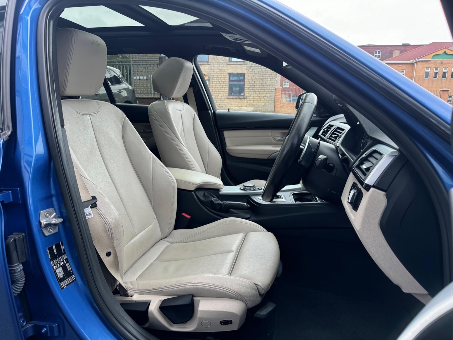 Used BMW 3 Series 2015 for sale - 76899198: Photo 9