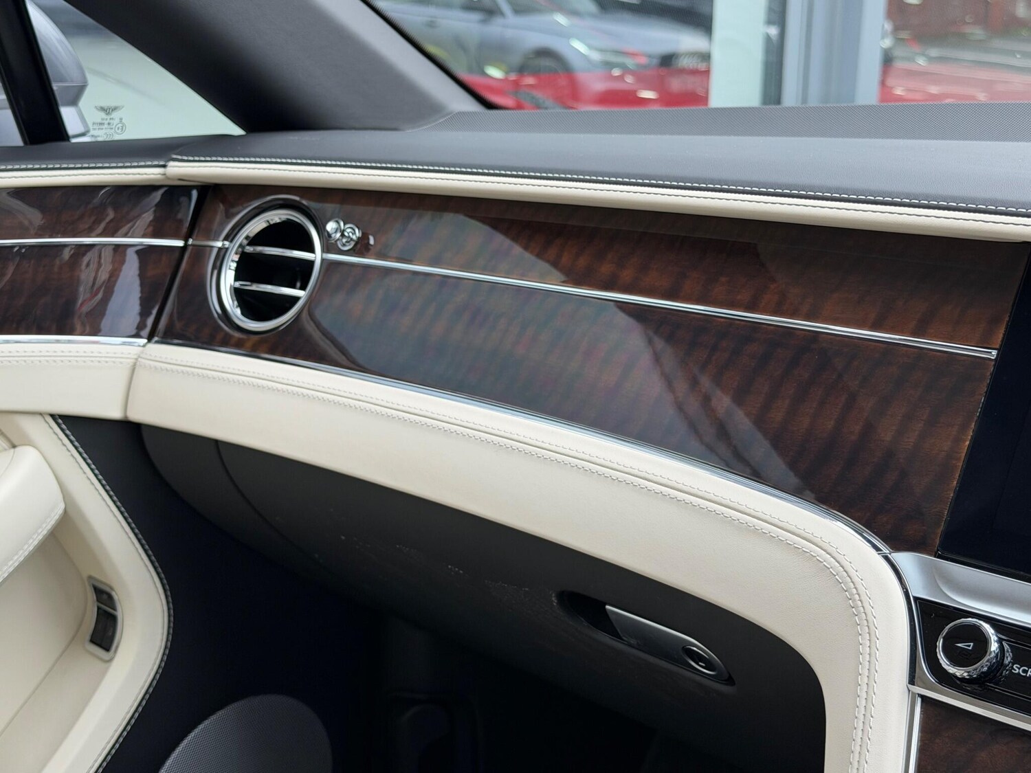 Used Bentley Continental 2018 for sale - 78100109: Photo 28