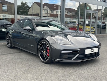 2019 (19) - 4.0T V8 Turbo Saloon PDK 4WD Euro 6 (s/s) 5dr