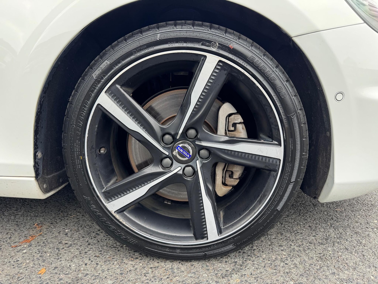 Used Volvo V40 2025 for sale - 77050150: Photo 6