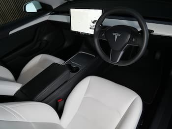 Used Tesla Model 3 2023 for sale - 79667529: Photo
