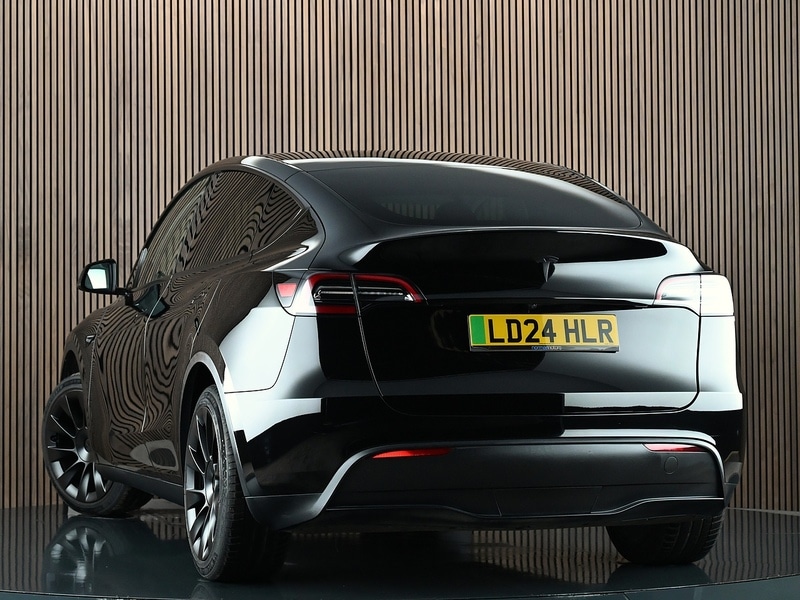Used Tesla Model Y 2024 for sale - 78045160: Photo 2