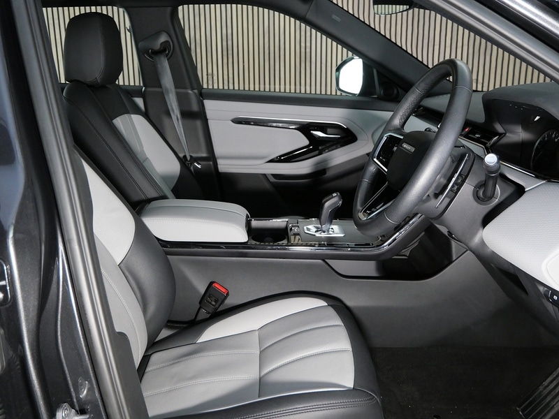 Used Land Rover Range Rover Evoque 2023 for sale - 77437833: Photo 32