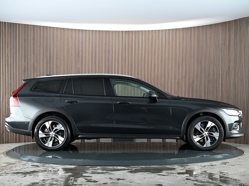 Used Volvo V60 2020 for sale - 77384825: Photo 11
