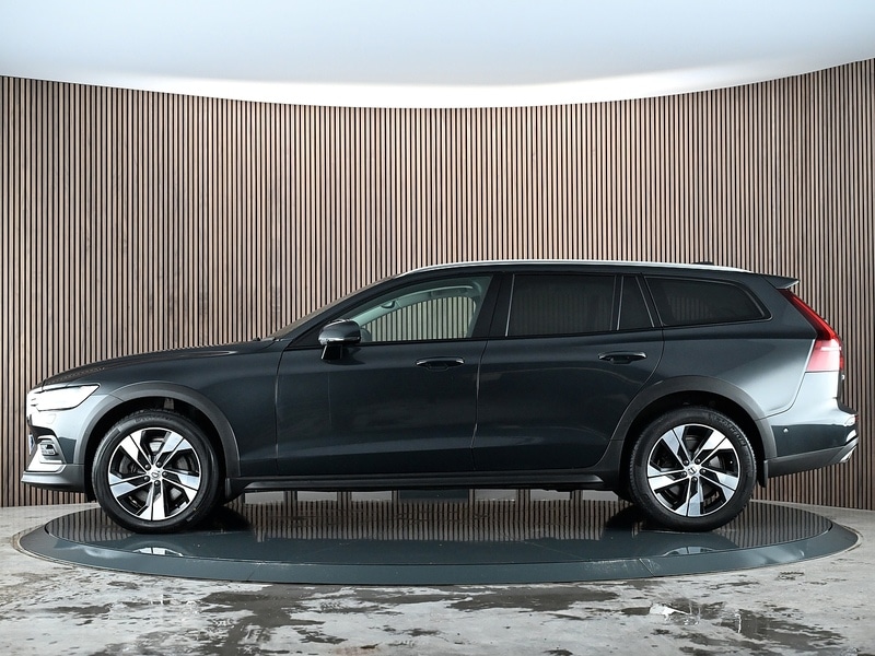 Used Volvo V60 2020 for sale - 77384825: Photo 12