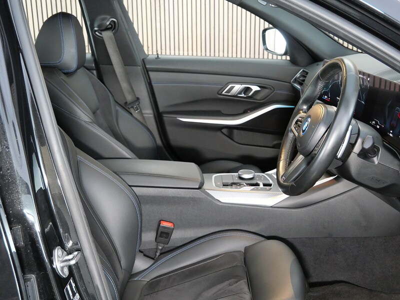 Used BMW 3 Series 2022 for sale - 77840686: Photo 32