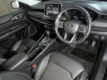 Used Jeep Compass 2023 for sale - 77998371: Photo