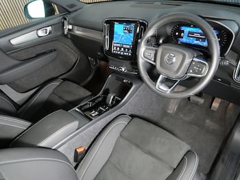 Used Volvo XC40 2024 for sale - 79844899: Photo