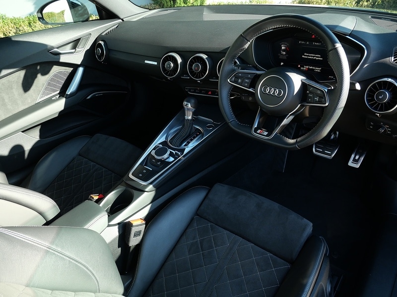 Used Audi TT 2022 for sale - 77384803: Photo 3
