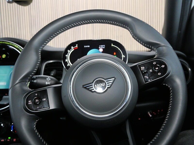 Used MINI Hatch 2023 for sale - 77840728: Photo 37