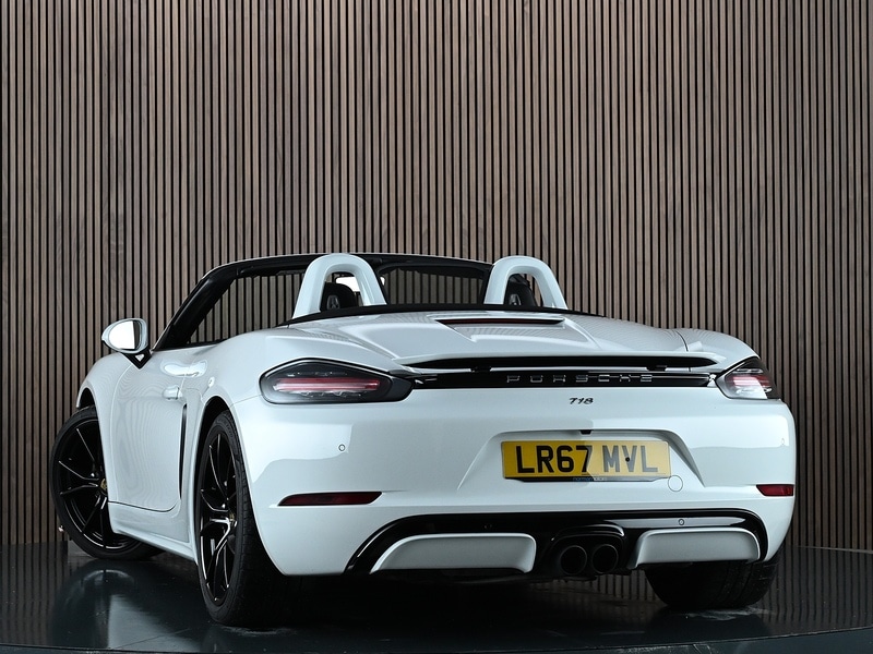 Used Porsche 718 Boxster 2017 for sale - 77384770: Photo 2