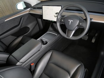 Used Tesla Model Y 2024 for sale - 79314110: Photo