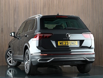 Used Volkswagen Tiguan 2023 for sale - 78228336: Photo