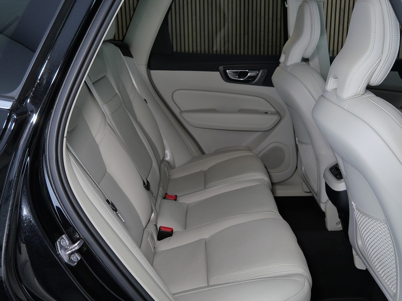 Used Volvo XC60 2021 for sale - 77953470: Photo 33