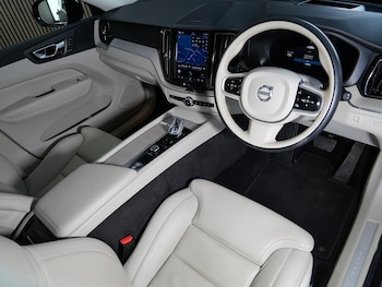 Used Volvo XC60 2021 for sale - 77953470: Photo