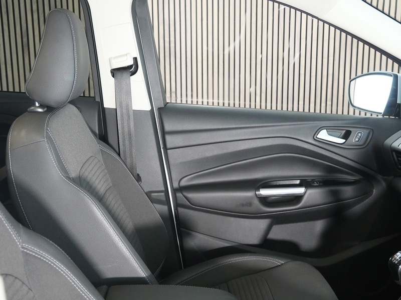 Used Ford Kuga 2018 for sale - 77423049: Photo 30