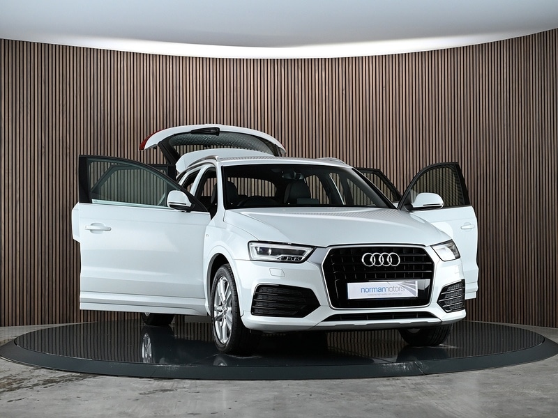 Used Audi Q3 2015 for sale - 77437836: Photo 14