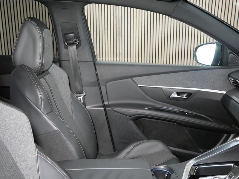 Used Peugeot 3008 2018 for sale - 78040247: Photo 31