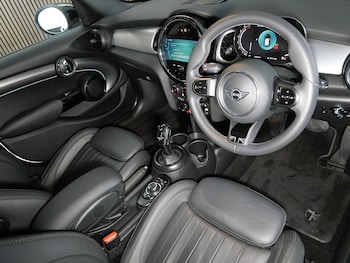 Used MINI Hatch 2023 for sale - 77508099: Photo