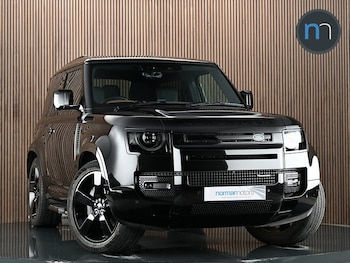 Used Land Rover Defender 90 2022 for sale - 78488462: Photo