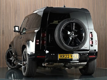 Used Land Rover Defender 90 2022 for sale - 78488462: Photo