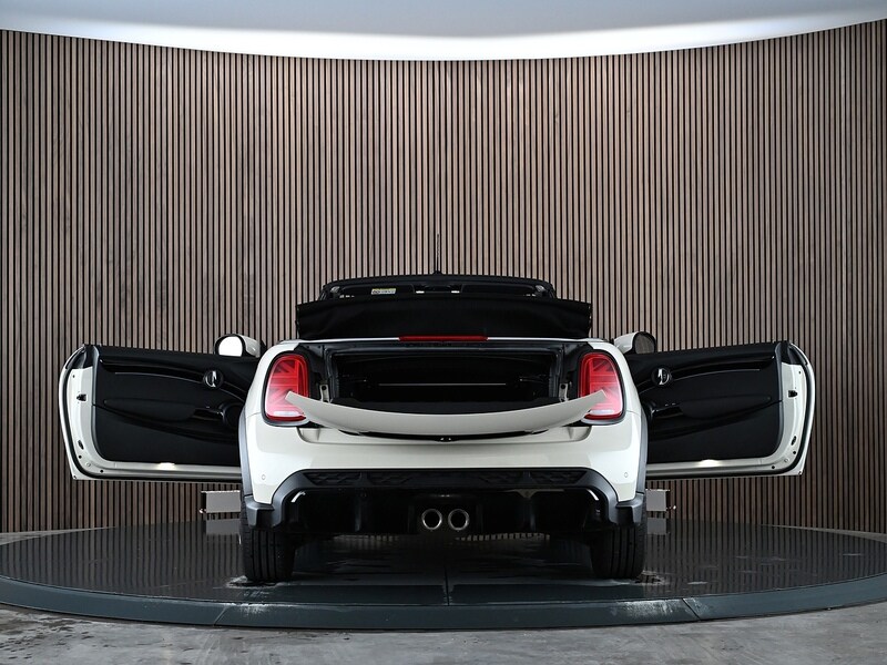 Used MINI Convertible 2021 for sale - 77840694: Photo 18