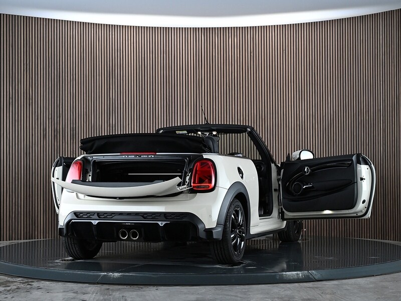 Used MINI Convertible 2021 for sale - 77840694: Photo 19