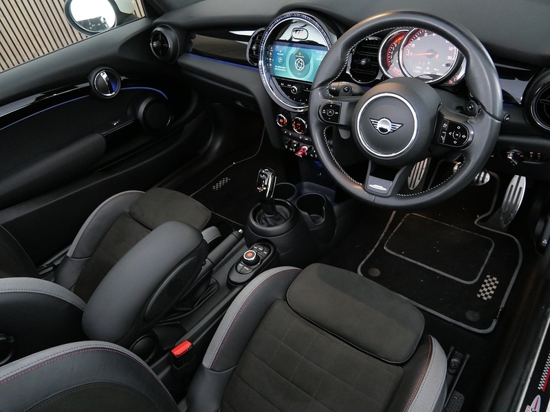 Used MINI Convertible 2021 for sale - 77840694: Photo 3