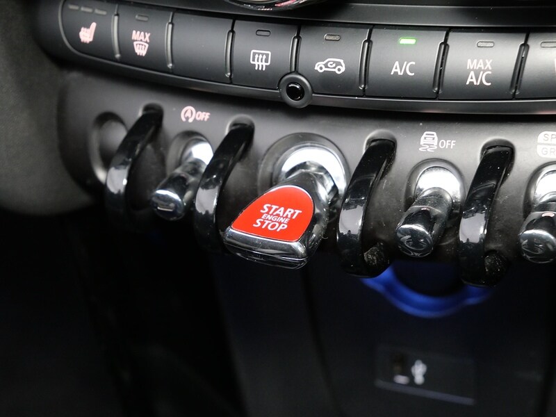 Used MINI Convertible 2021 for sale - 77840694: Photo 40