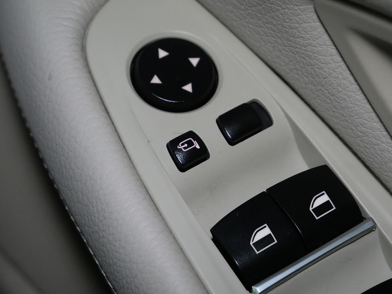 Used BMW 5 Series 2011 for sale - 77920922: Photo 39