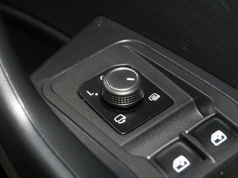 Used Volkswagen T-Roc 2019 for sale - 77840705: Photo 42