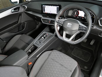 Used SEAT Leon 2024 for sale - 78659053: Photo