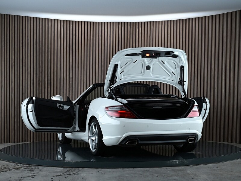Used Mercedes-Benz SLK 2013 for sale - 77437835: Photo 17
