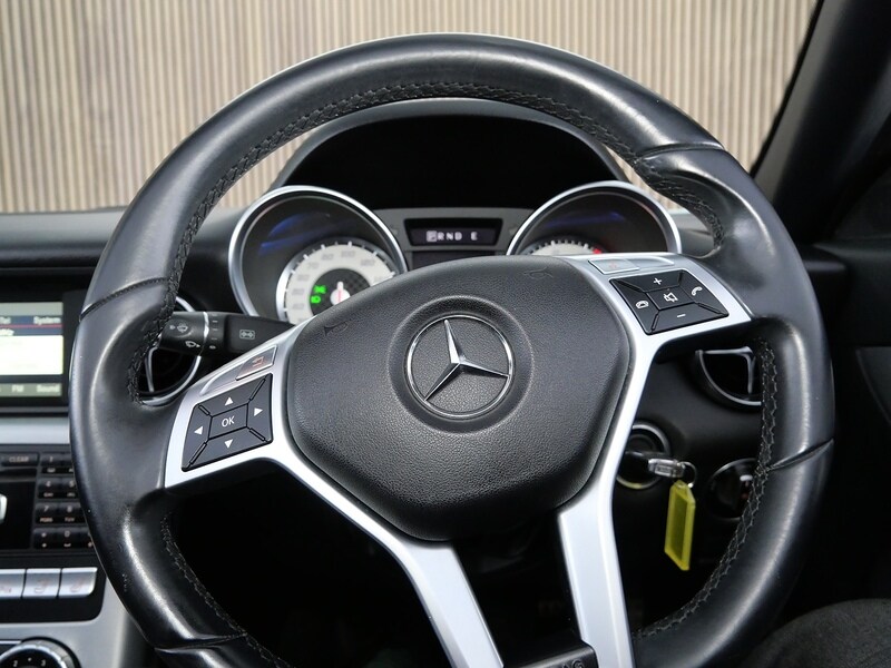 Used Mercedes-Benz SLK 2013 for sale - 77437835: Photo 34