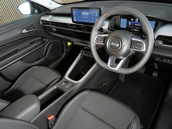 Used Jeep Avenger 2025 for sale - 79436304: Photo
