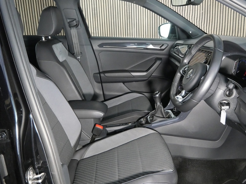 Used Volkswagen T-Roc 2019 for sale - 77409094: Photo 33