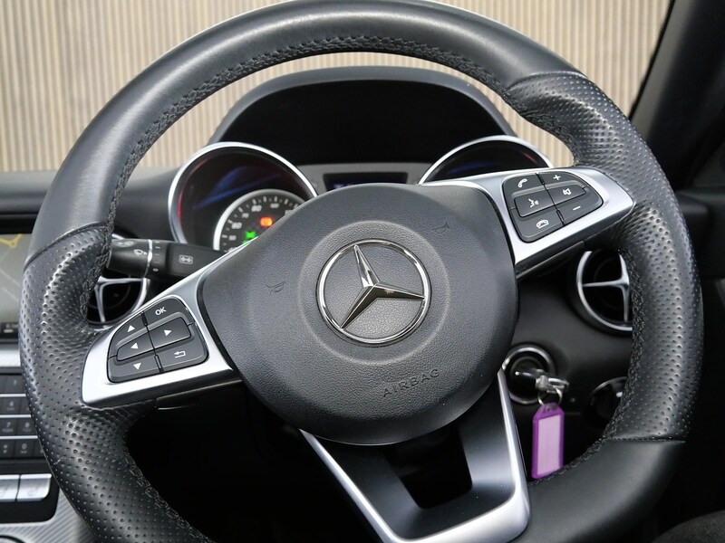 Used Mercedes-Benz SLC 2018 for sale - 77840730: Photo 36