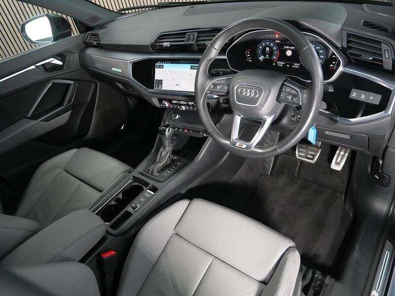 Used Audi Q3 2021 for sale - 78045152: Photo 3
