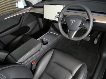 Used Tesla Model Y 2024 for sale - 79692025: Photo