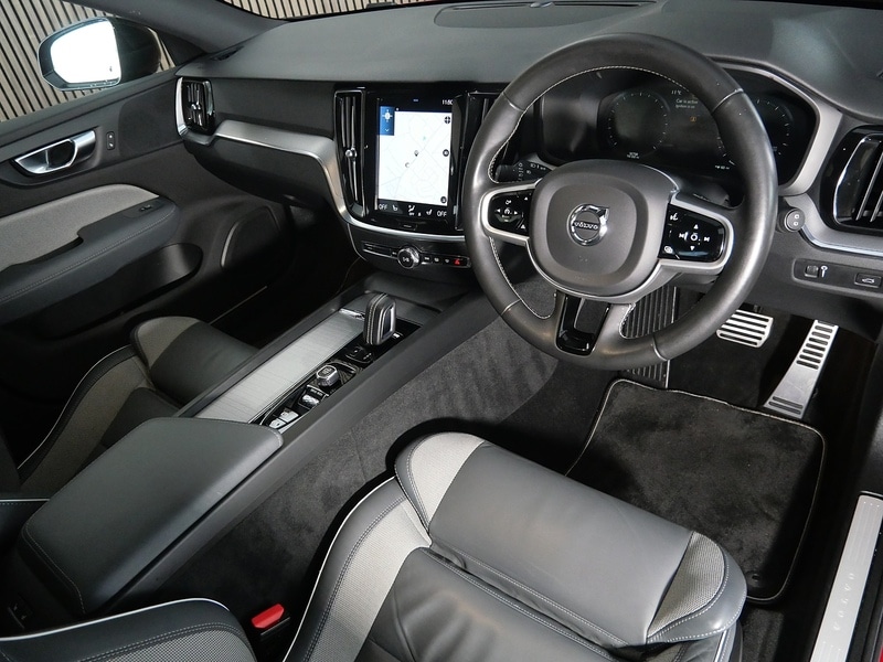 Used Volvo V60 2020 for sale - 77384826: Photo 3