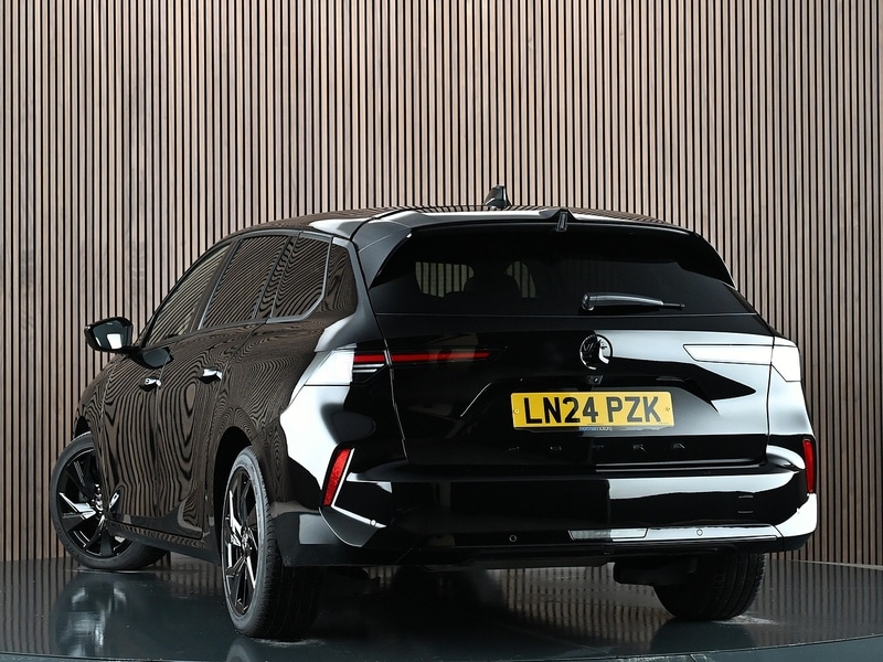 Used Vauxhall Astra 2024 for sale - 77840709: Photo 2