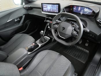 Used Peugeot 2008 2024 for sale - 79804375: Photo