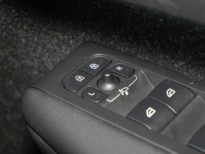 Used Volvo XC40 2020 for sale - 78154589: Photo 42