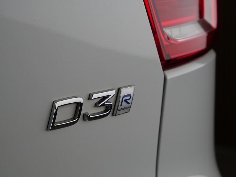 Used Volvo XC40 2020 for sale - 78154589: Photo 44