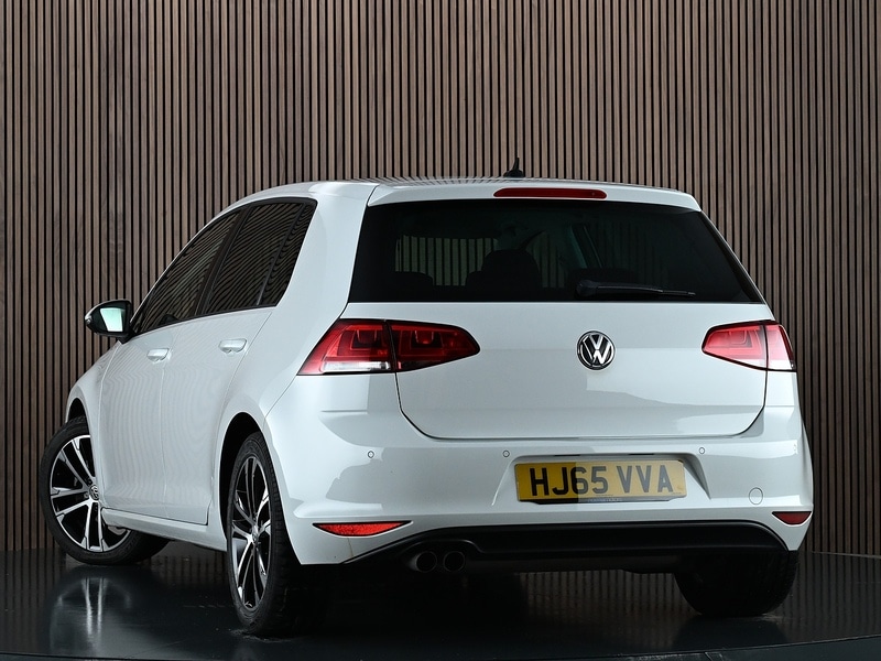 Used Volkswagen Golf 2015 for sale - 77384745: Photo 2