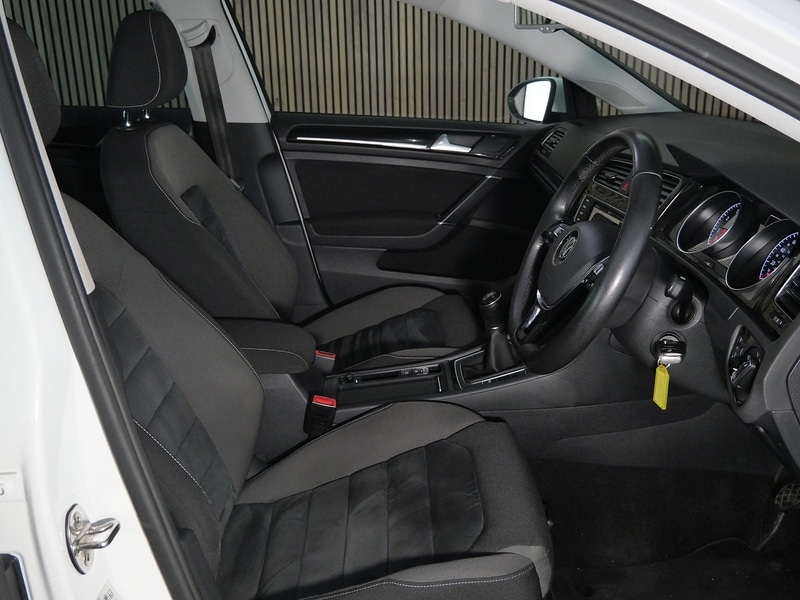 Used Volkswagen Golf 2015 for sale - 77384745: Photo 30