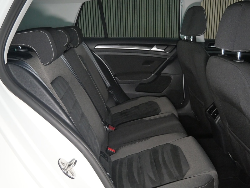 Used Volkswagen Golf 2015 for sale - 77384745: Photo 32